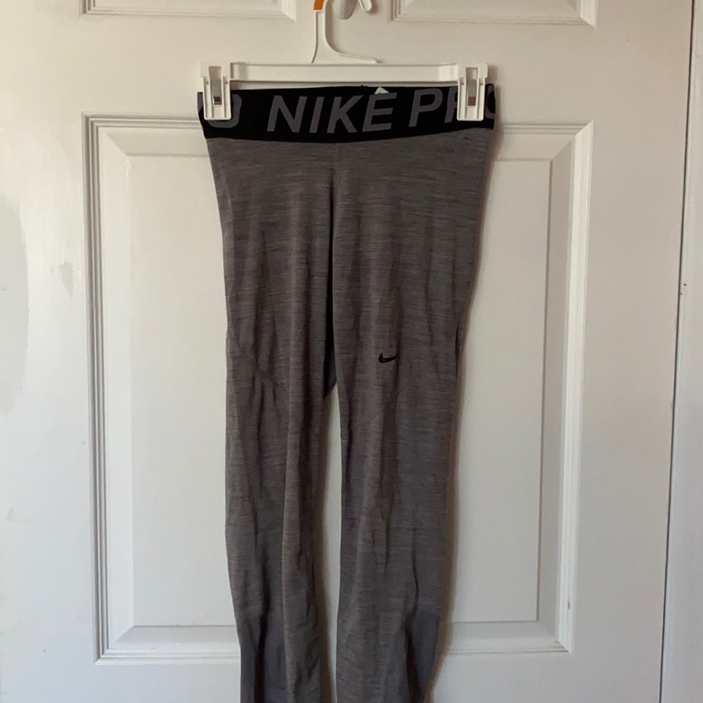 ⛄️3/$25 ⛄️ Nike pros!
